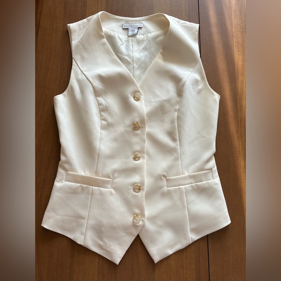 Sincerly Jules Jackets & Blazers - Sincerely Jules Cream Vest